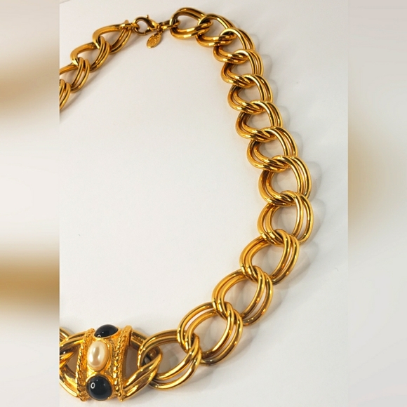 Vintage Signed Chunky Chain Double Link Collar Necklace with Pearl Accents - Picture 5 of 8